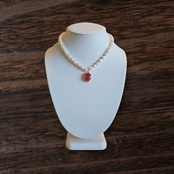 Natural Irregular Freshwater Pearl Necklace & Red Crystal Pendant Gold… - Picture 4 of 8
